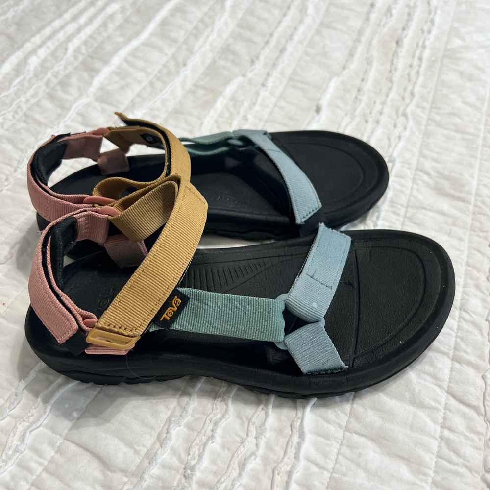 Teva Multicolor Strappy Sandals Womens 8